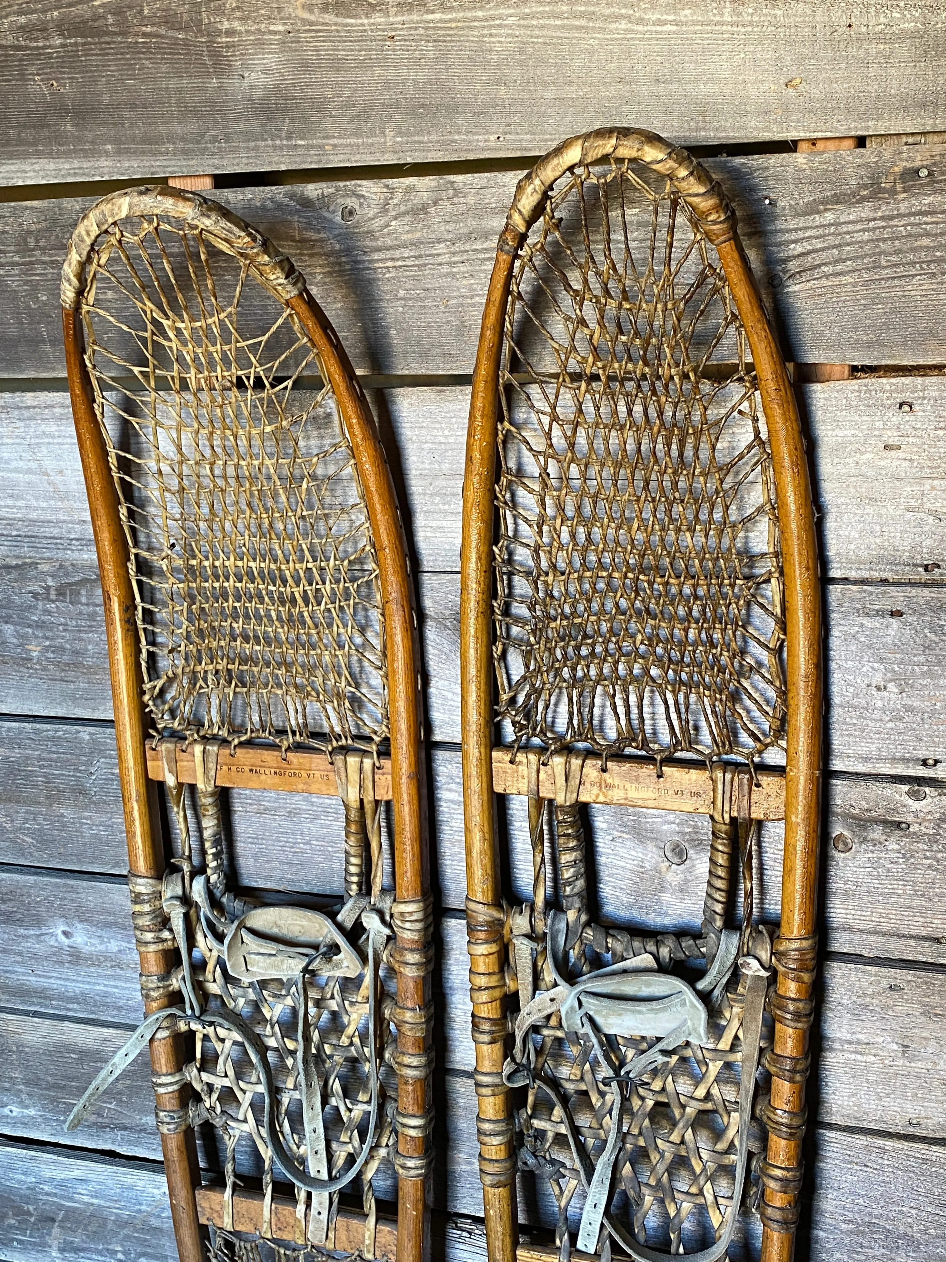 Vintage WWII Military Snowshoes - AFH Wallingford, Vermont, USA - Optimize the title