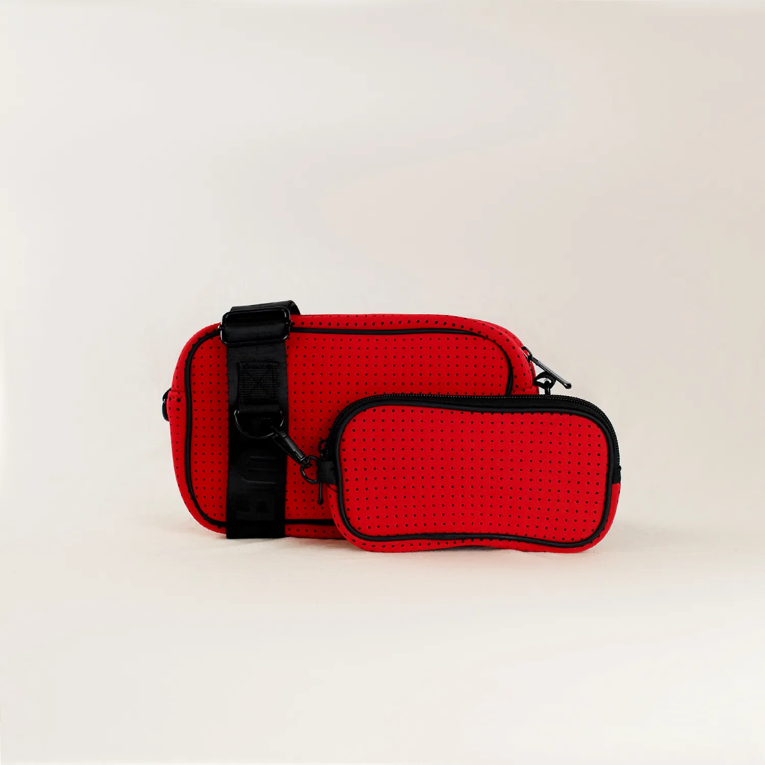 CAMERA BAG   FLAP CROSSBODY - RED