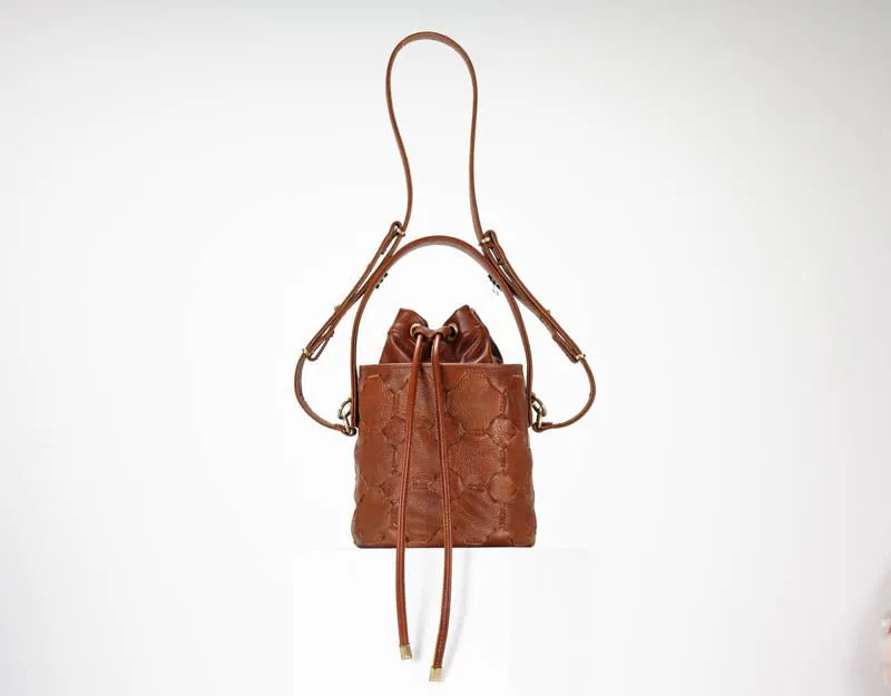 Helon mini bucket bag - Handwoven brown leather