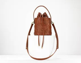 Helon mini bucket bag - Handwoven brown leather